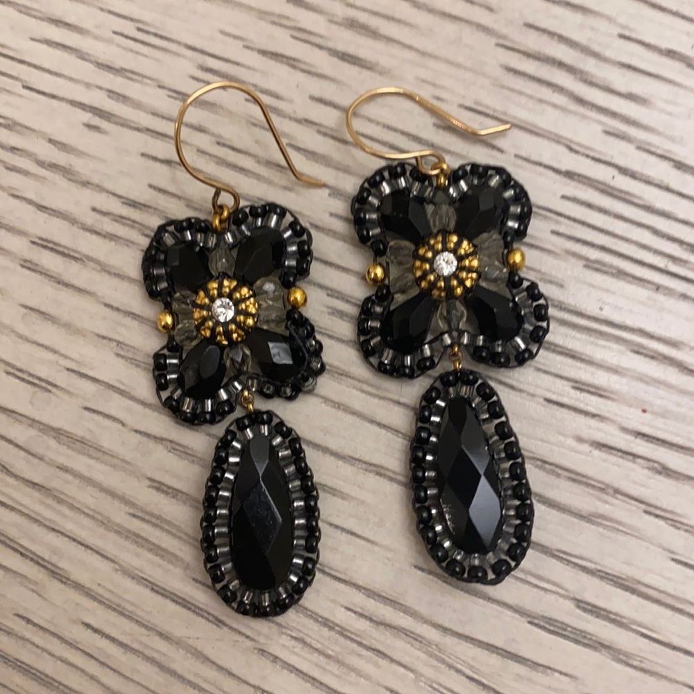 Miguel Ases gorgeous jet black earrings!!